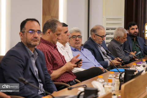 نشست هم‌اندیشی مشاوران وزرا، دستگاه‌های اجرایی، قوای سه‌گانه و نیروهای مسلح در امور ایثارگران با حضور وزیر میراث‌فرهنگی