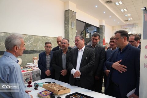 «شکوه همدلی» در ارومیه/ نمایش توانمندی بیش از ۷۰ هنرمند در نمایشگاه صنایع‌دستی