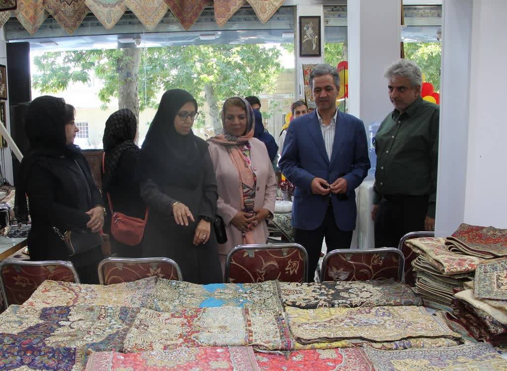 بازگشت ترمه‌ سیان به چرخه تولید صنایع‌دستی استان قزوین/ بازدید مدیرکل میراث‌فرهنگی استان از فعالیت دوباره مجموعه