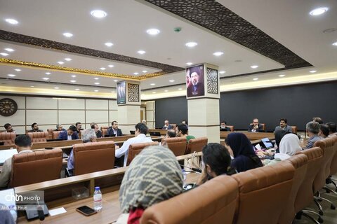 نشست صمیمی با اعضای انجمن‌ها و تشکل‌های مردم‌نهاد استان فارس