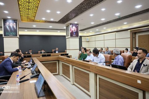 نشست صمیمی با اعضای انجمن‌ها و تشکل‌های مردم‌نهاد استان فارس
