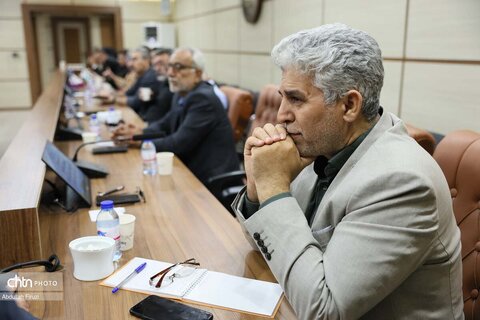 نشست صمیمی با اعضای انجمن‌ها و تشکل‌های مردم‌نهاد استان فارس