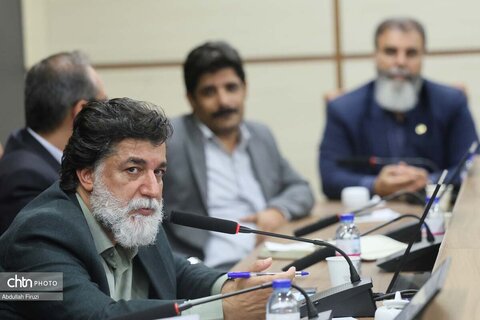 نشست صمیمی با اعضای انجمن‌ها و تشکل‌های مردم‌نهاد استان فارس