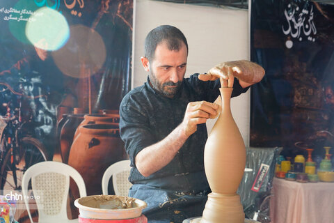 هجدهمین نمایشگاه سراسری صنایع‌دستی و آئین‌های محلی در همدان