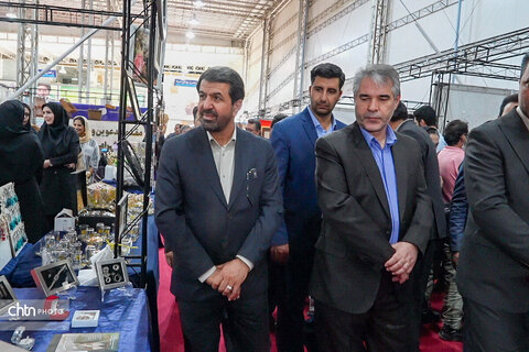 بازدید استاندار همدان از هجدهمین نمایشگاه سراسری صنایع‌دستی