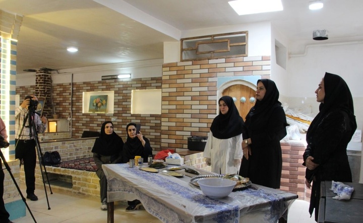 شهر تاریخی سلطانیه میزبان جشنواره طبخ آبزیان زنجان