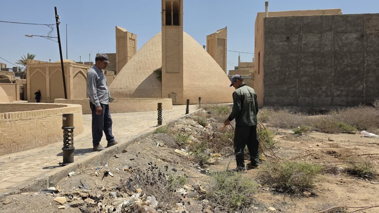کنترل و ریشه‌کنی سوسک چوب‌خوار در موزه مفاخر اردکان/ اجرای دومین مرحله سم‌پاشی در مجموعه آب‌انبارهای احمدآباد