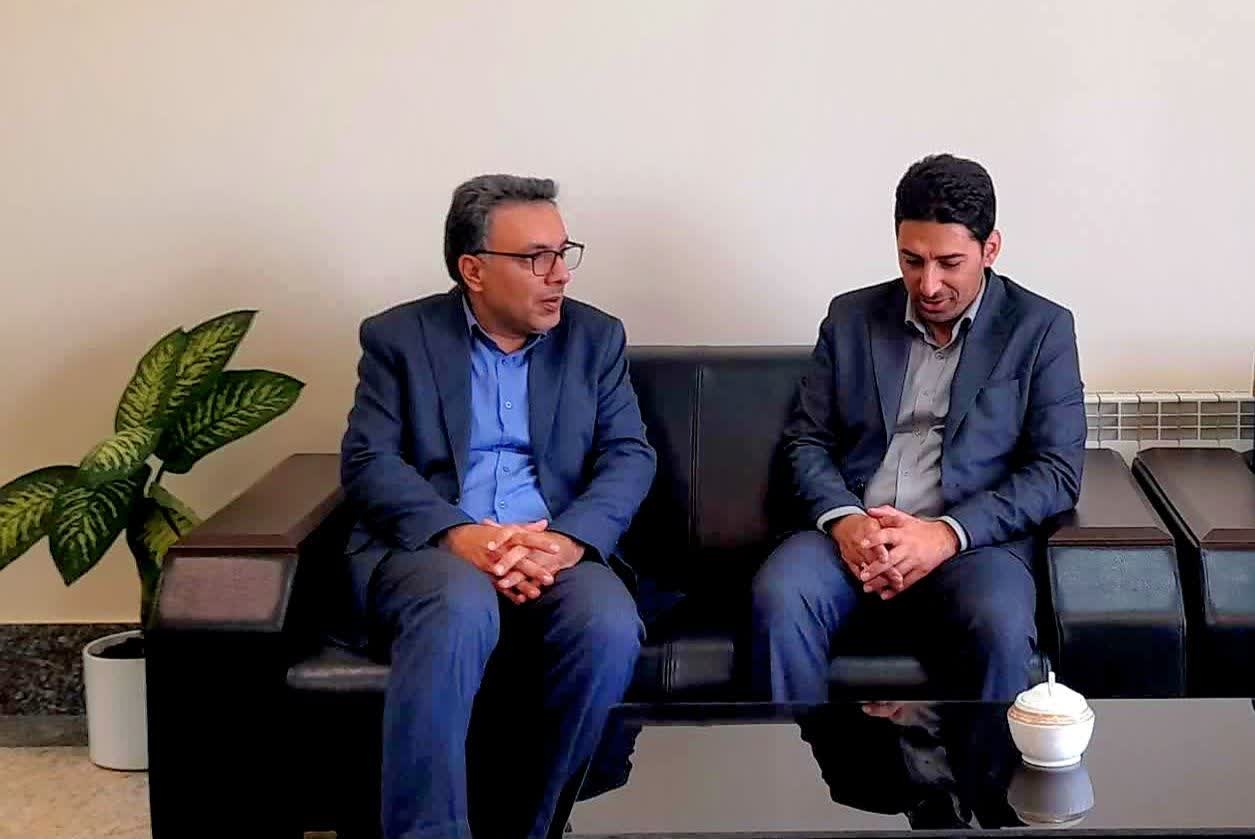 نشست صمیمی مدیرکل میراث فرهنگی استان مرکزی با مدیرکل ثبت احوال استان برگزار شد