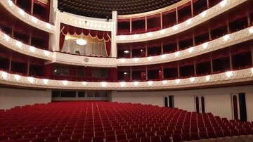 بیانیه کانون کارگردانان خانه تئاتر درباره انتخاب آثار برای اجرا در تالار وحدت