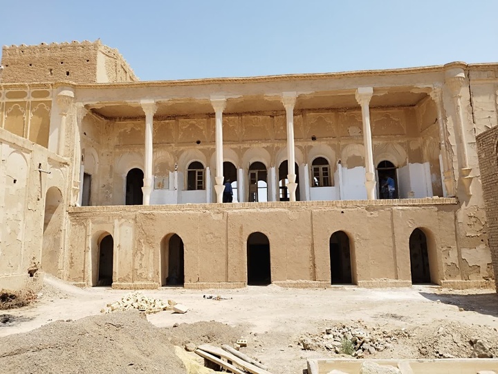 آغاز مرمت خانه تاریخی ارزانی ابرکوه