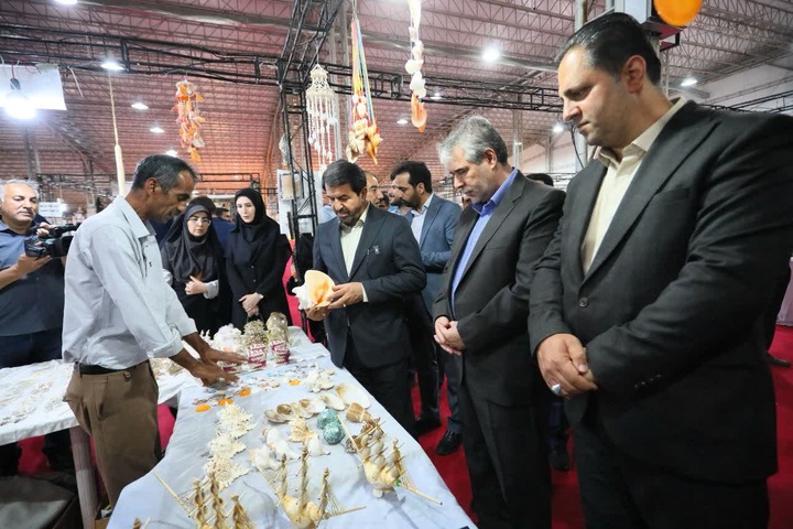 رونمایی از ۱۲۶ محصول تولیدی اداره فنی و حرفه‌ای همدان در هجدهمین نمایشگاه سراسری صنایع‌ستی