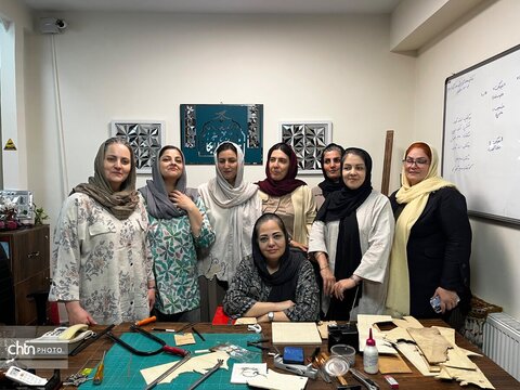 معرق‌کاری؛ هنر کنار هم نشاندن رنگ و نقش