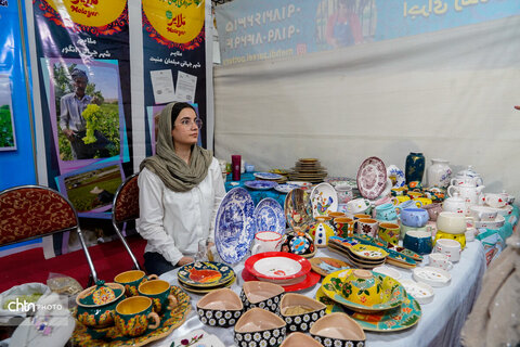 استقبال بی‌نظیر بازدیدکنندگان از هجدهمین نمایشگاه سراسری صنایع‌دستی همدان