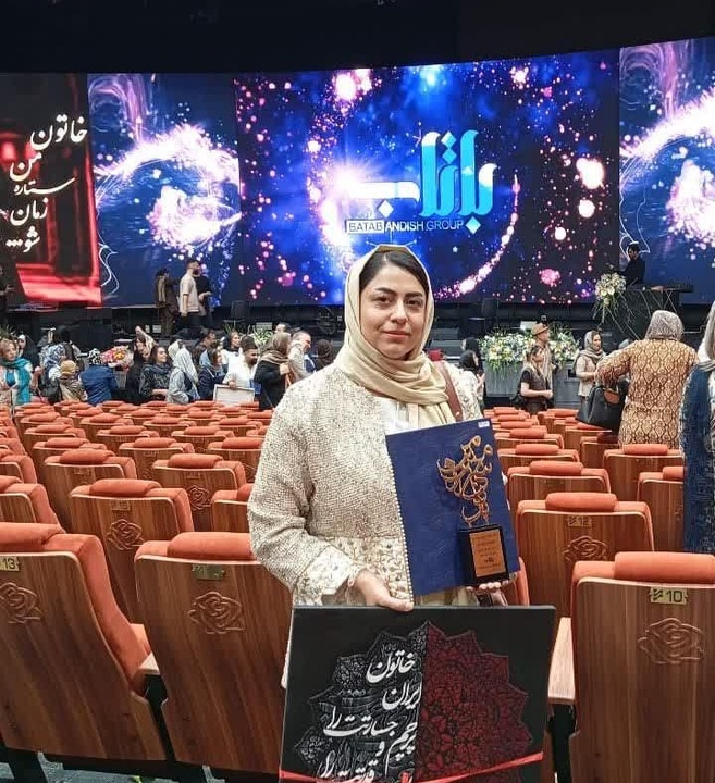 درخشش ۲بانوی کارآفرین و هنرمند استان سمنان در جشنواره ملی «بانوی سرزمین من»