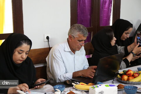 نشست خبری