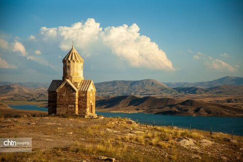 کلیسای مادر مقدس کلیسای( زور زور )