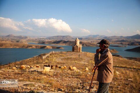 کلیسای مادر مقدس کلیسای( زور زور )