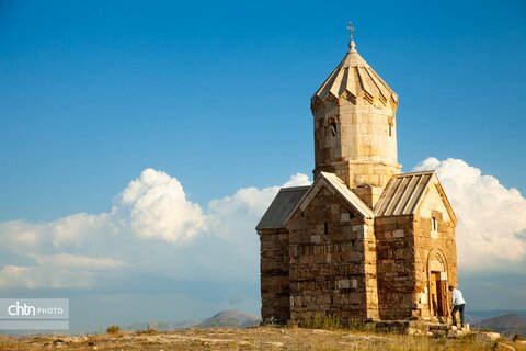 کلیسای مادر مقدس کلیسای( زور زور )