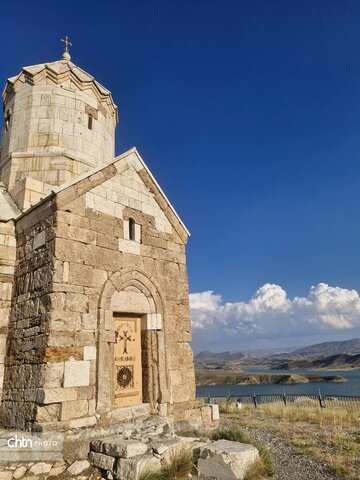 کلیسای مادر مقدس کلیسای( زور زور )