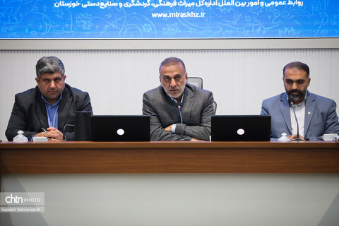 میز تخصصی گردشگری کودک و تقدیر از برگزیدگان فراخوان زیبایی‌های گردشگری خوزستان