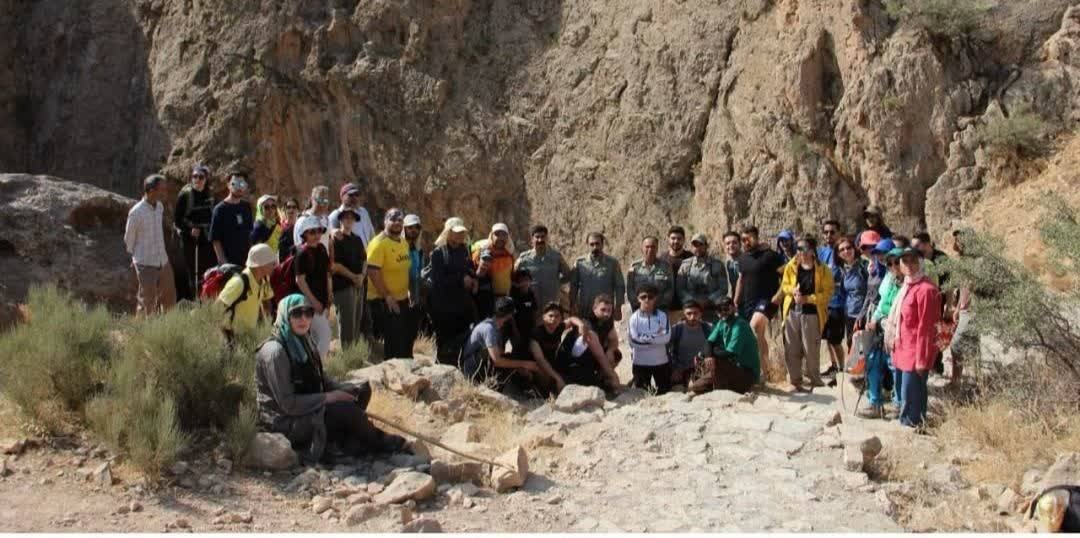 بازدید تشکلهای مردمنهاد دماوند از غار رودافشان