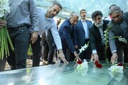 تجدید میثاق مدیران و کارکنان میراث‌فرهنگی فارس با آرمان‌های شهدا در نخستین روز هفته دولت
