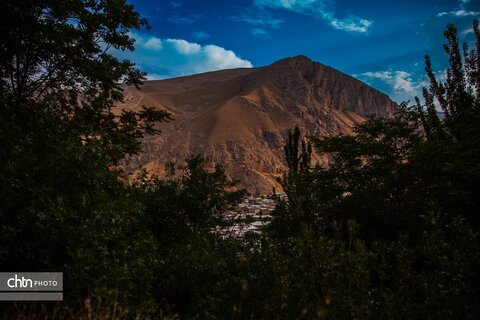 قلعه ماکو؛ شگفتی معماری زیرصخره ای