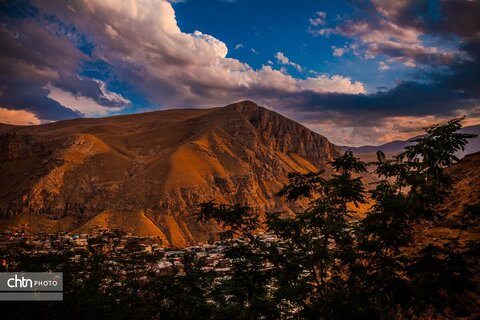قلعه ماکو؛ شگفتی معماری زیرصخره ای