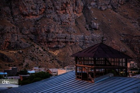 قلعه ماکو؛ شگفتی معماری زیرصخره ای