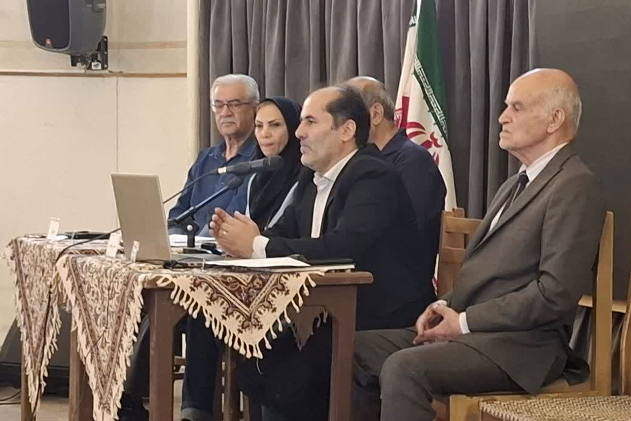برگزاری هم‌زمان مجمع عمومی و انتخابات تشکل حرفه‌ای صنایع‌دستی اصفهان در ۲۸ شهرستان