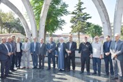 مزار شهدای آستارا در هفته دولت گلباران  شد