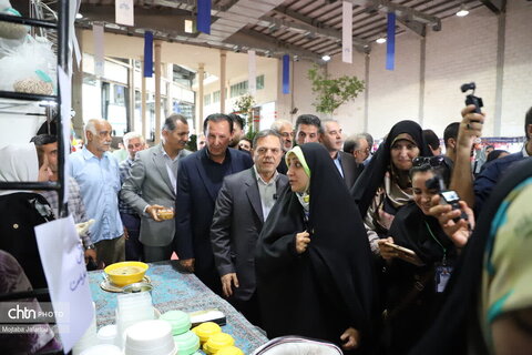 افتتاحیه جشنواره ملی آش ایرانی و نمایشگاه سراسری صنایع دستی و هنرهای سنتی زنجان