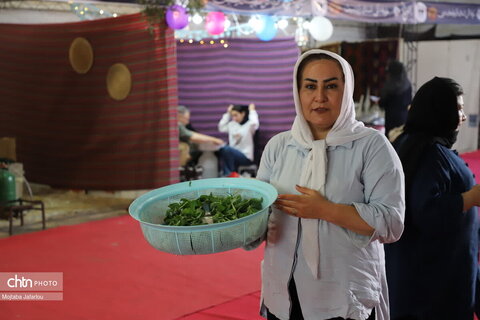 غرفه های پخت آش در اولین روز از نوزدهمین جشنواره ملی آش
