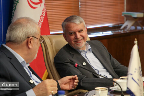 آیین امضای شیوه‌نامه اجرای فعالیت‌های گردشگری در منابع و تاسیسات آبی