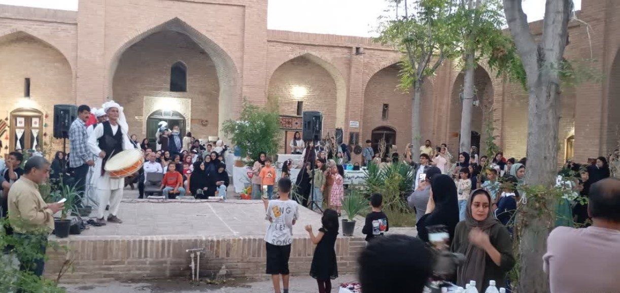 نمایشگاه گردشگری، صنایع دستی و سوغات در تربت جام شد