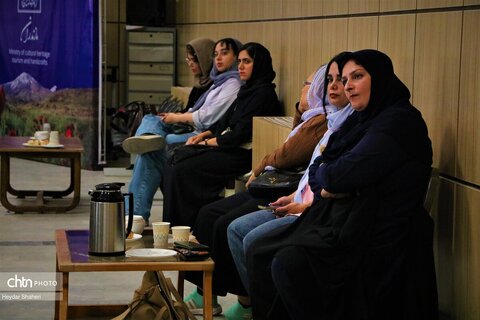 مجمع عمومی انجمن صنفی کارگری هنرمندان و صنعتگران صنایع‌دستی استان مازندران برگزار شد
