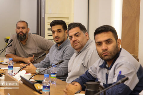 نشست صمیمانه مدیران و کارکنان خدمات وزارت میراث فرهنگی