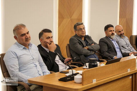 نشست صمیمانه مدیران و کارکنان خدمات وزارت میراث فرهنگی