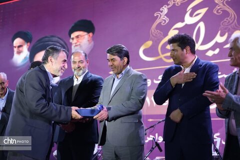 کرمان را به مقصدی برای گردشگری سلامت و قطب ارائه خدمات پزشکی کشور تبدیل می‌کنیم