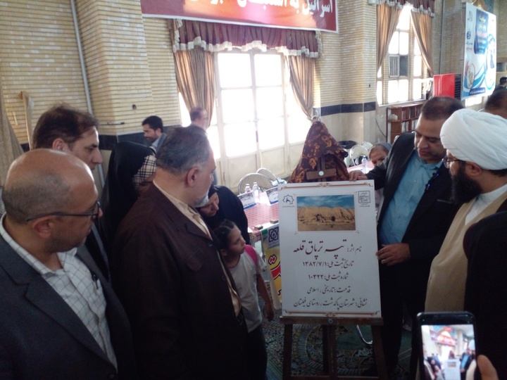 رونمایی از تابلوی راهنمای آثار تاریخی پاکدشت