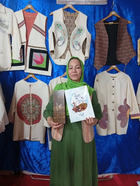 حضور هنرمندان صنایع‌دستی یزد در بیستمین نمایشگاه سراسری صنایع‌دستی ایران در زنجان