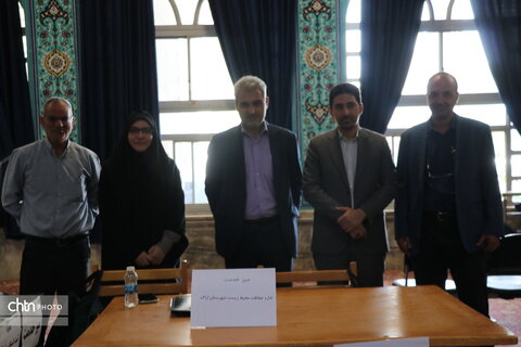 برگزاری میز خدمت ادارات در مصلی بزرگ امام خمینی شهر اراک
