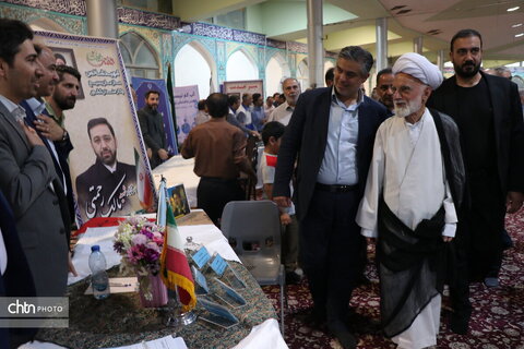 برگزاری میز خدمت ادارات در مصلی بزرگ امام خمینی شهر اراک