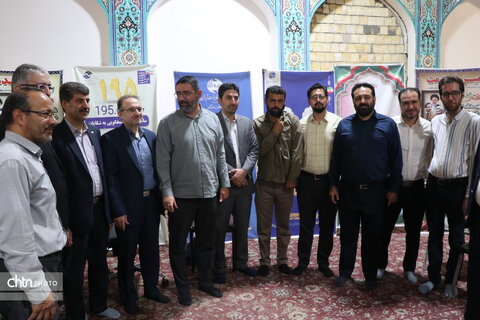 برگزاری میز خدمت ادارات در مصلی بزرگ امام خمینی شهر اراک