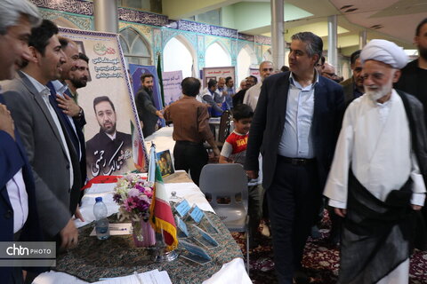 برگزاری میز خدمت ادارات در مصلی بزرگ امام خمینی شهر اراک