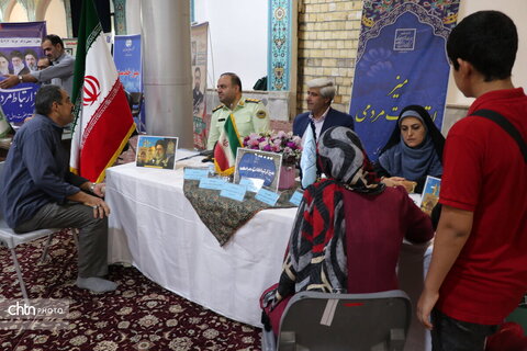 برگزاری میز خدمت ادارات در مصلی بزرگ امام خمینی شهر اراک