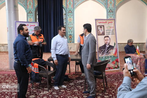 برگزاری میز خدمت ادارات در مصلی بزرگ امام خمینی شهر اراک