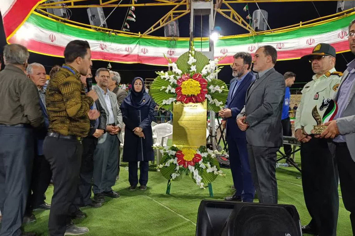 رونمایی از گواهینامه رویداد «جشنواره گردشگری و اسب‌سواری» شهرستان نطنز/ گامی بلند در مسیر توسعه گردشگری ورزشی