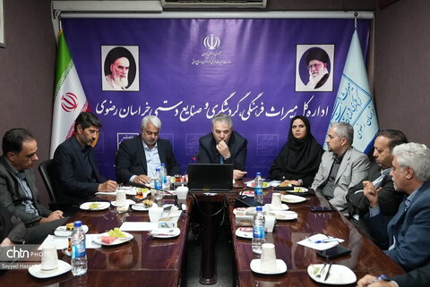 بازدید دکتر ندائی  از اداره کل خراسان رضوی و گفت‌وگوی صمیمانه با کارکنان میراث فرهنگی،گردشگری و صنایع دستی استان