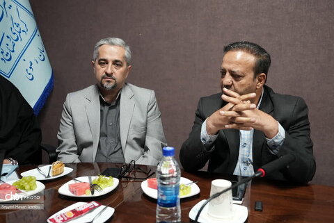 بازدید دکتر ندائی  از اداره کل خراسان رضوی و گفت‌وگوی صمیمانه با کارکنان میراث فرهنگی،گردشگری و صنایع دستی استان